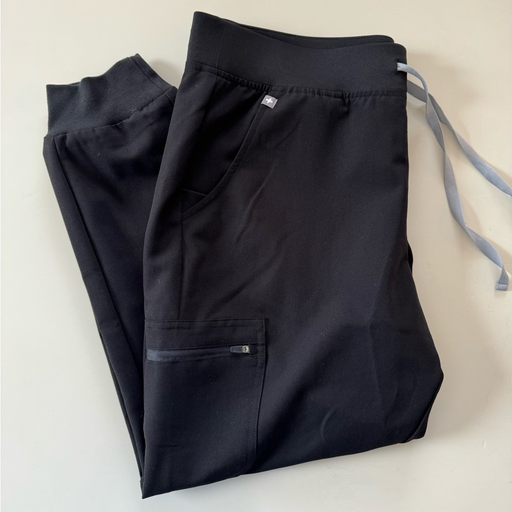 FIGS High Waisted Zamora Jogger Scrub Pant